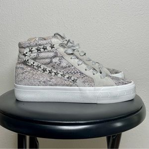Vintage Havana Studded Mid High Top Sneakers Size 7
